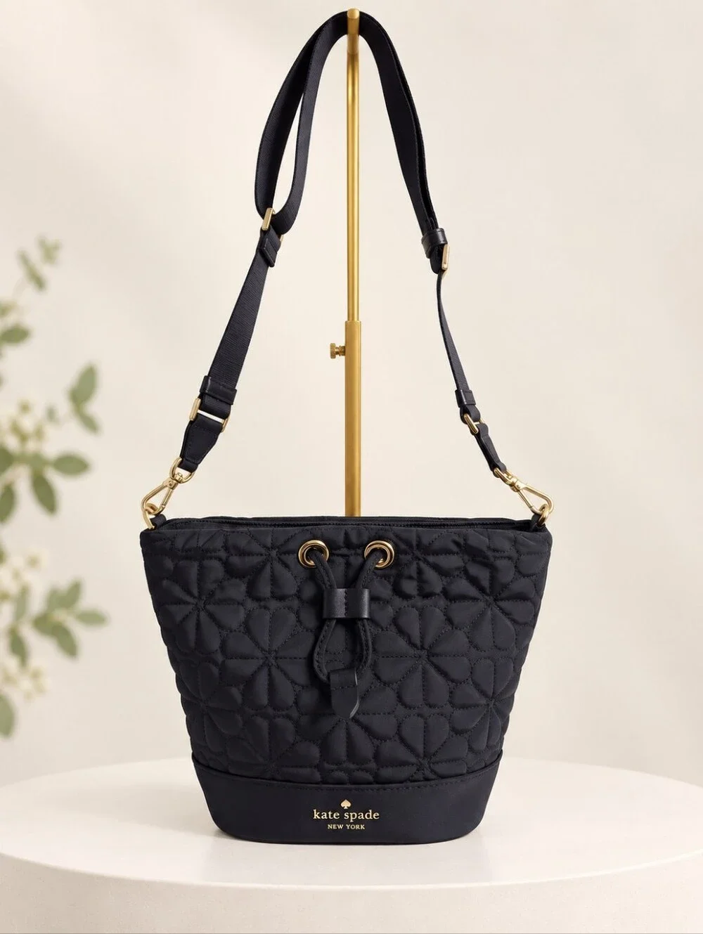 Kate Spade Flower Quilted Small Bucket bag NWOT